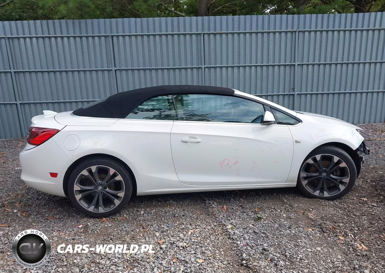 2017 Buick Cascada Premium VIN:W04WH3N56HG154850 - 13