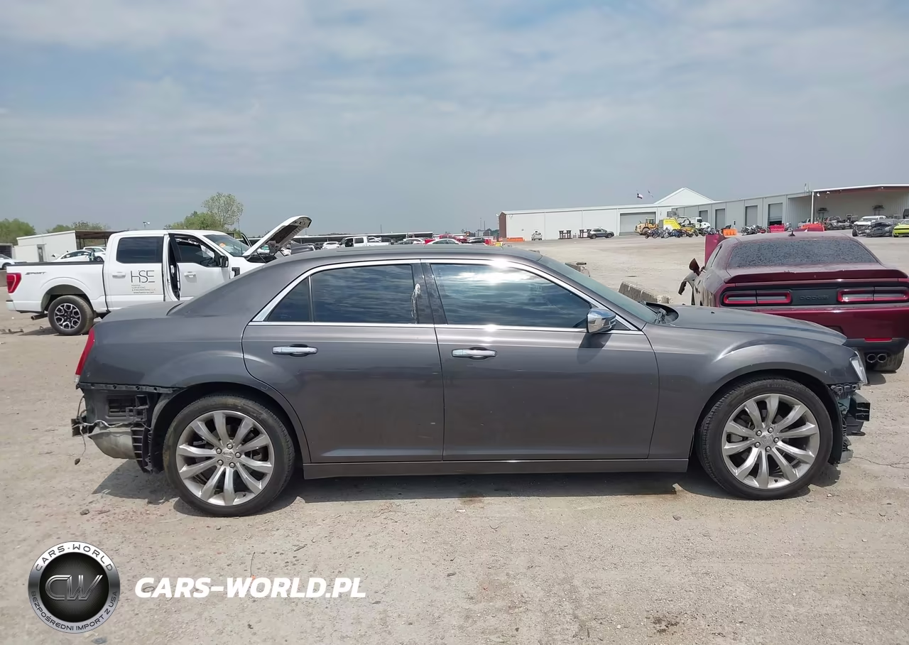 2017 Chrysler 300C VIN:2C3CCAEG2HH544902 - 14