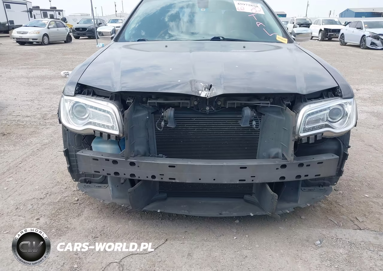 2017 Chrysler 300C VIN:2C3CCAEG2HH544902 - 6