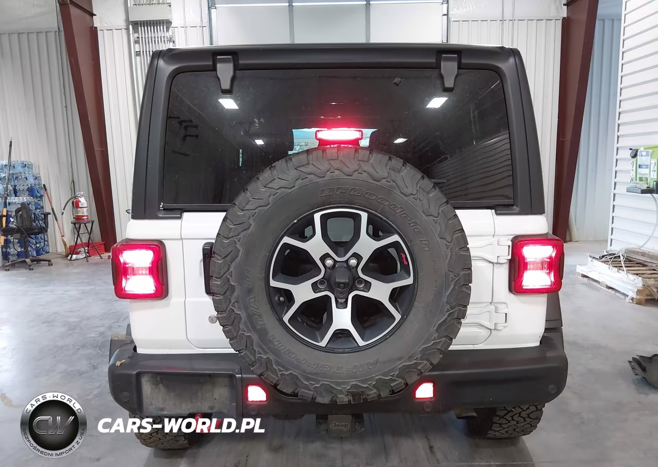 2020 Jeep Wrangler Unlimited Rubicon 4X4 VIN:1C4HJXFG6LW212657 - 17