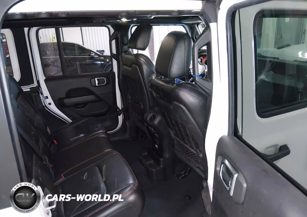 2020 Jeep Wrangler Unlimited Rubicon 4X4 VIN:1C4HJXFG6LW212657 - 8