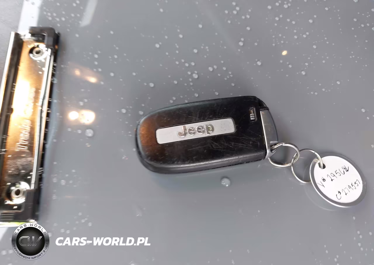 2020 Jeep Grand Cherokee Limited 4X2 VIN:1C4RJEBGXLC295686 - 11
