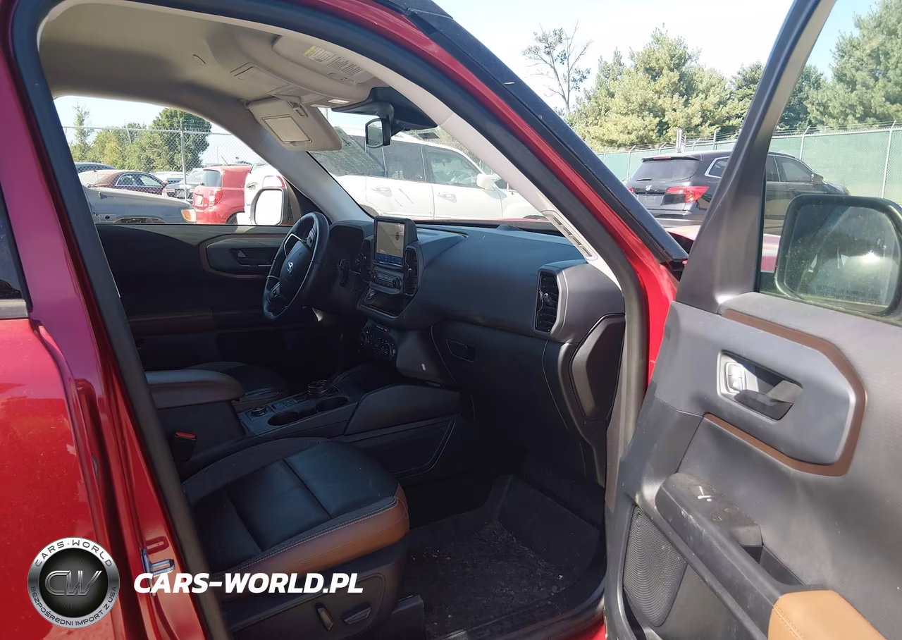 2021 Ford Bronco Sport Outer Banks VIN:3FMCR9C63MRB08864 - 5