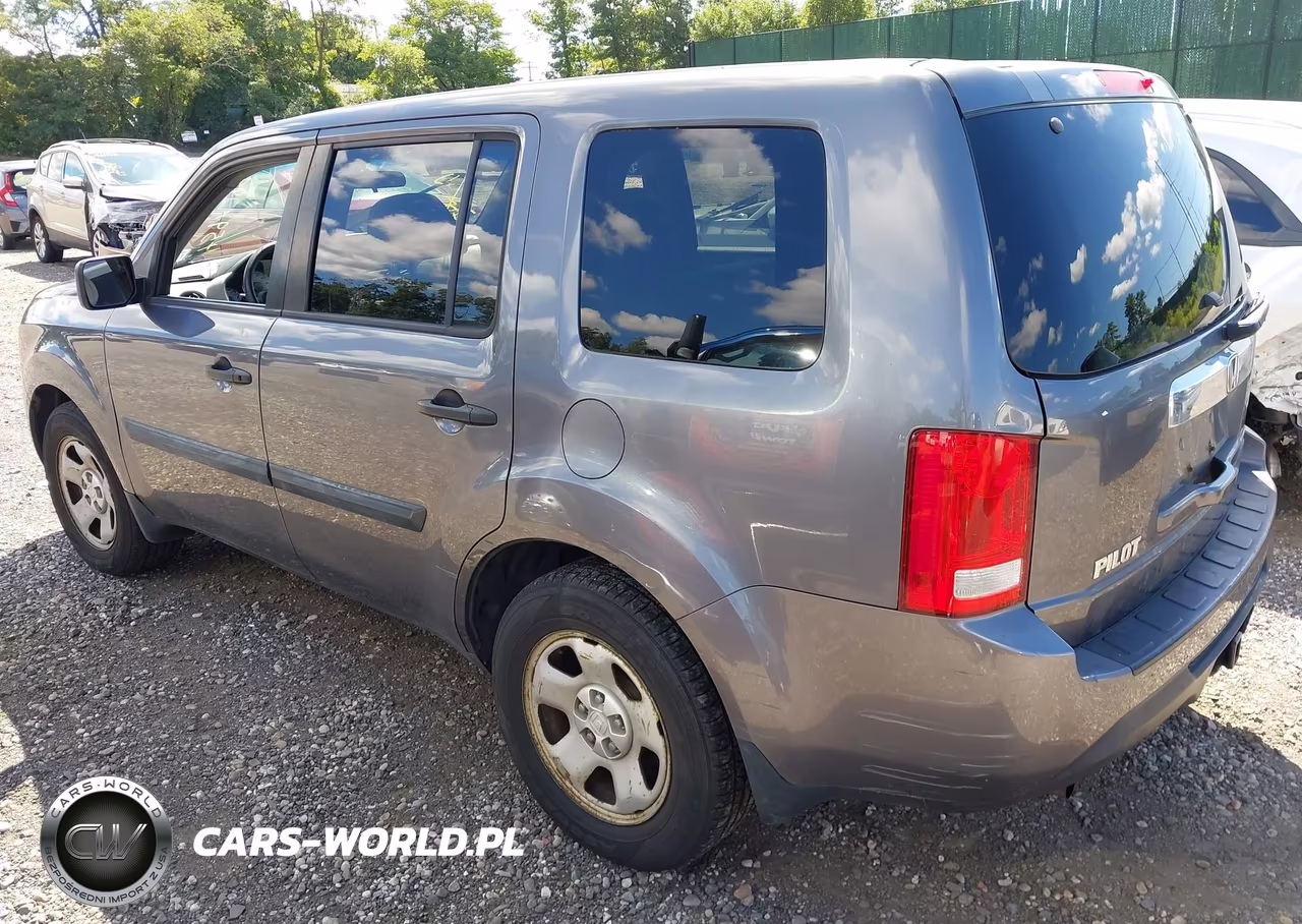 2015 Honda Pilot Lx VIN:5FNYF4H24FB071047 - 3