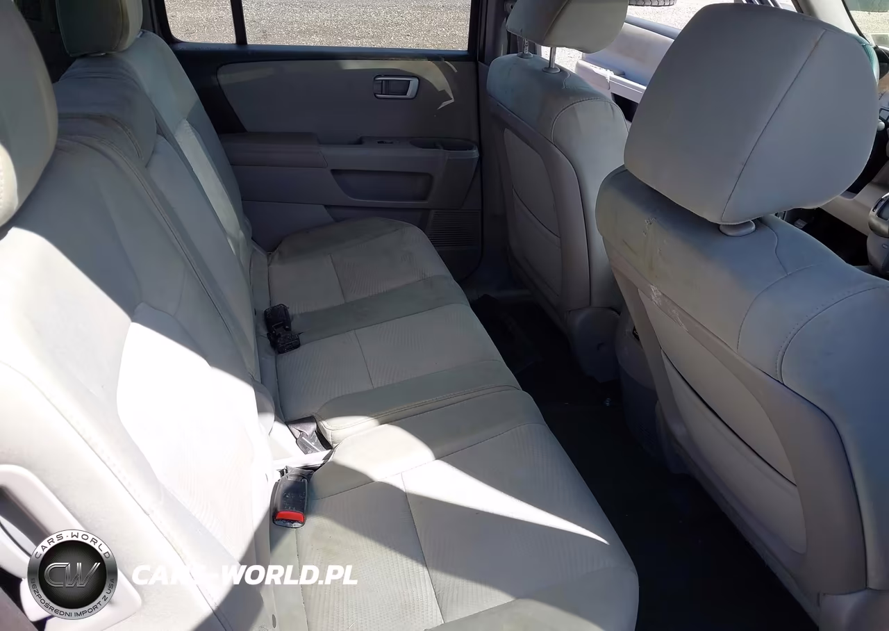 2015 Honda Pilot Lx VIN:5FNYF4H24FB071047 - 8