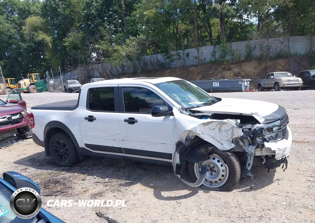 2024 Ford Maverick Xlt VIN:3FTTW8J98RRA18685 - 13
