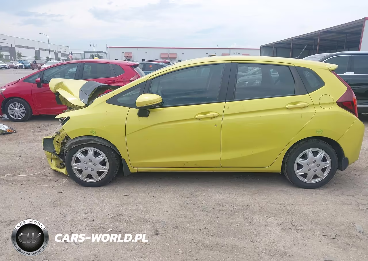 2015 Honda Fit Lx VIN:3HGGK5H58FM775921 - 14