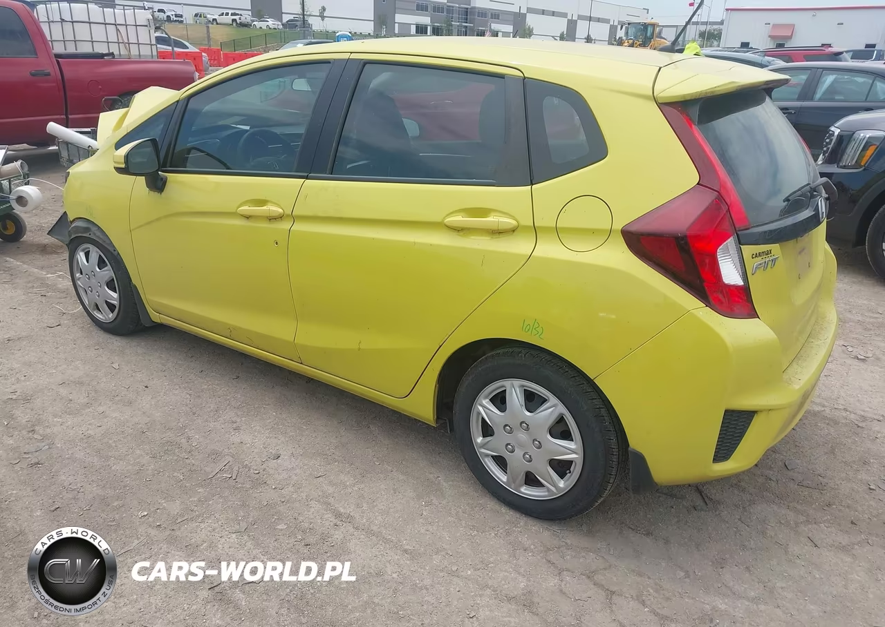 2015 Honda Fit Lx VIN:3HGGK5H58FM775921 - 3