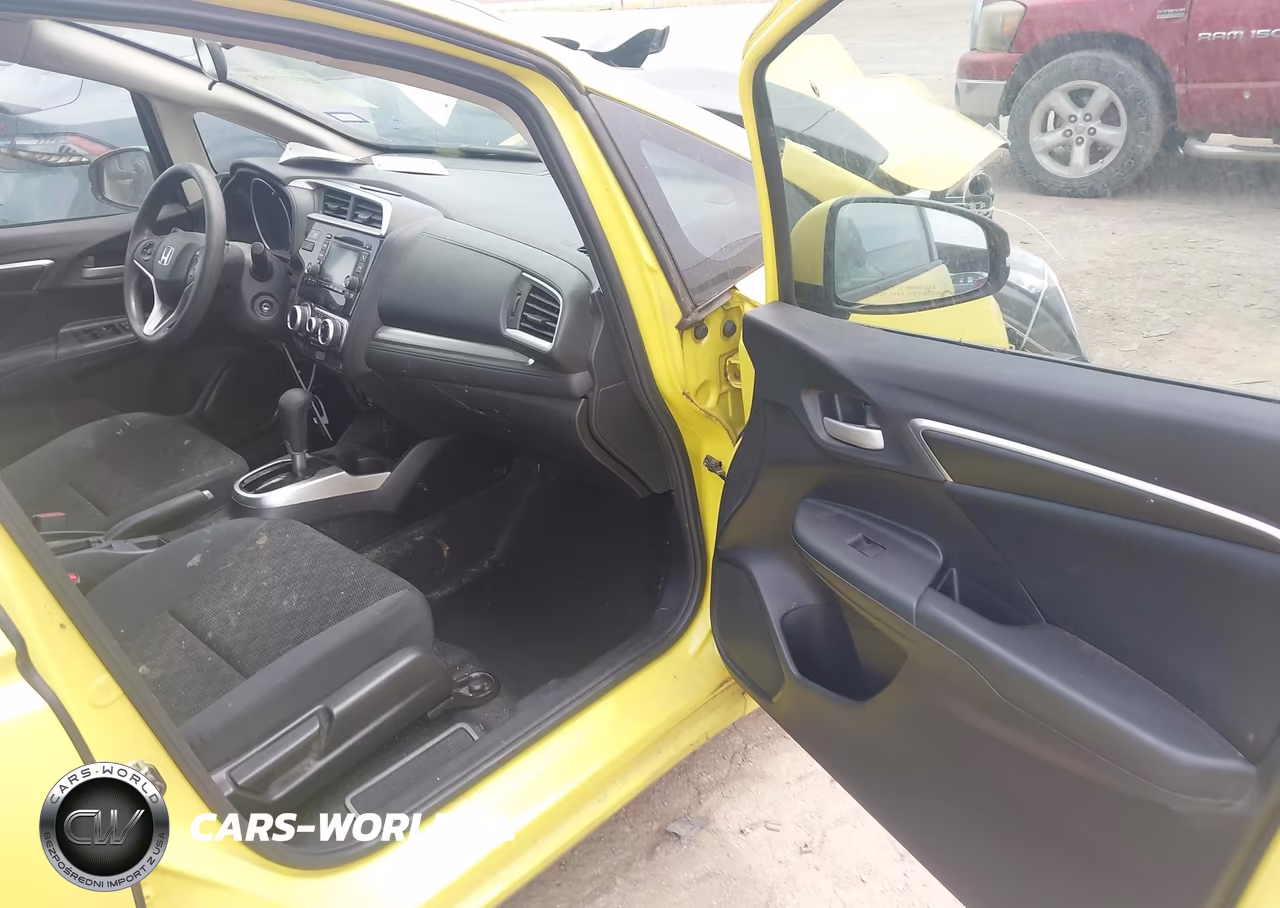 2015 Honda Fit Lx VIN:3HGGK5H58FM775921 - 5