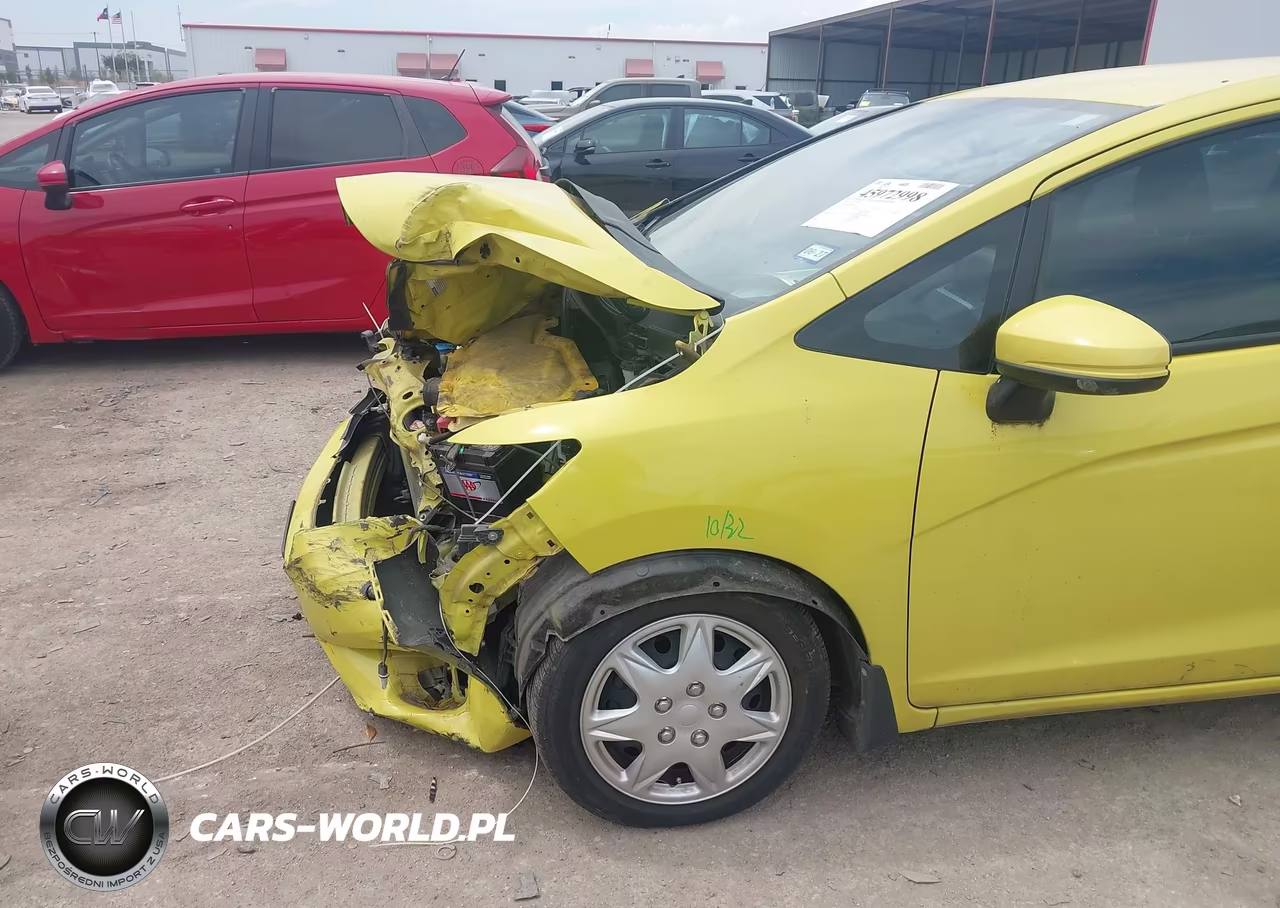 2015 Honda Fit Lx VIN:3HGGK5H58FM775921 - 6