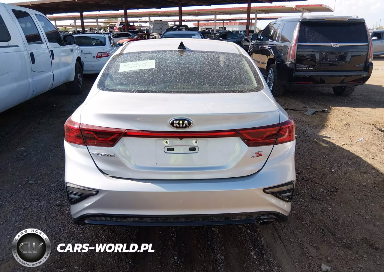 2019 Kia Forte S VIN:3KPF34AD3KE028282 - 15
