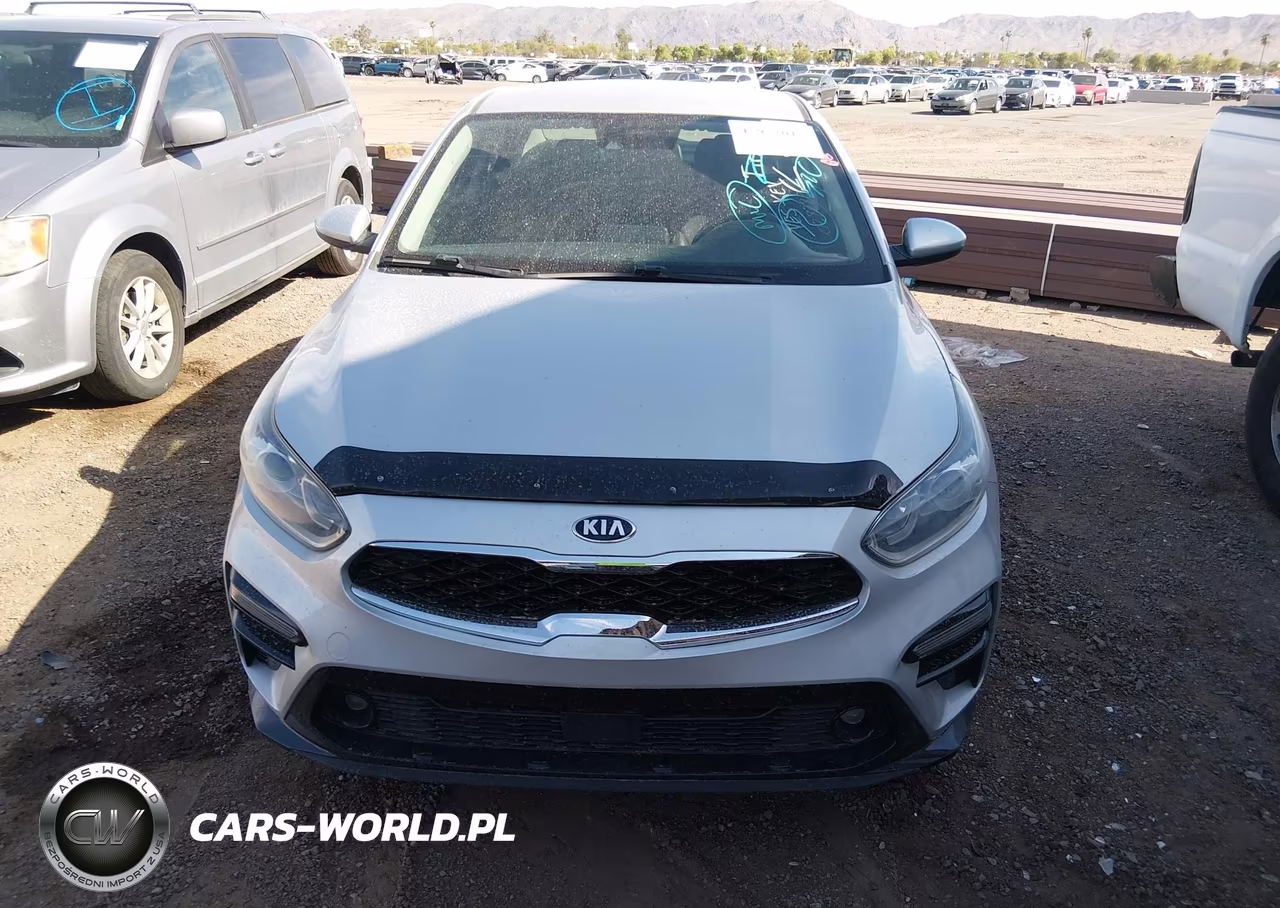2019 Kia Forte S VIN:3KPF34AD3KE028282 - 6