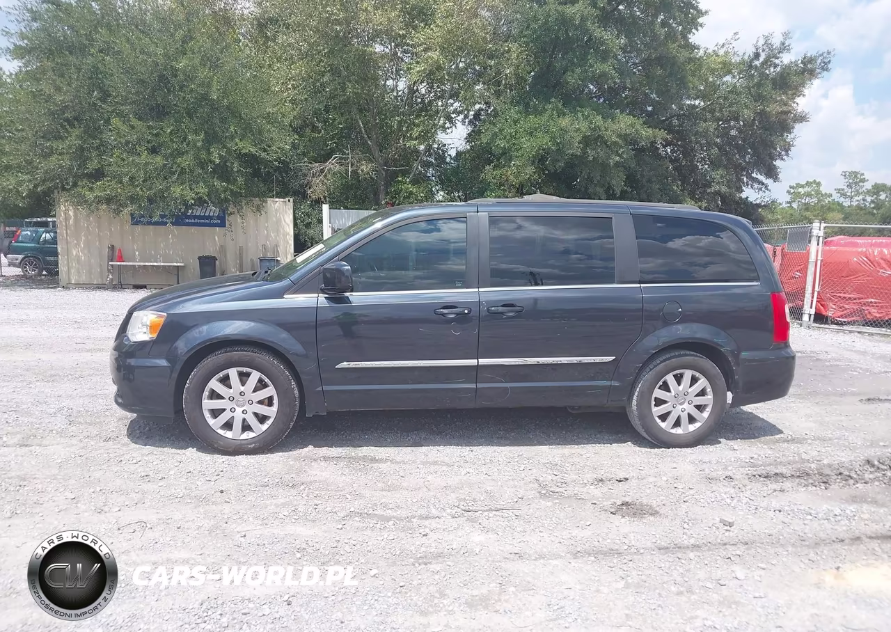 2013 Chrysler Town & Country Touring VIN:2C4RC1BG8DR605491 - 14