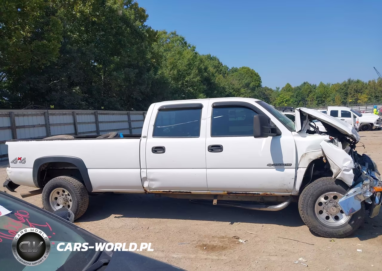 2003 Chevrolet Silverado 2500Hd VIN:1GCHK23UX3F104732 - 13