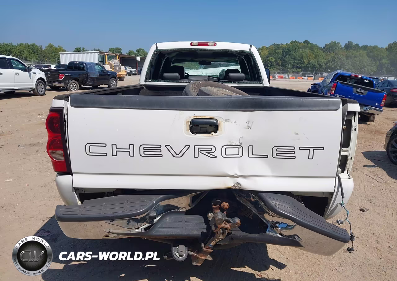 2003 Chevrolet Silverado 2500Hd VIN:1GCHK23UX3F104732 - 16