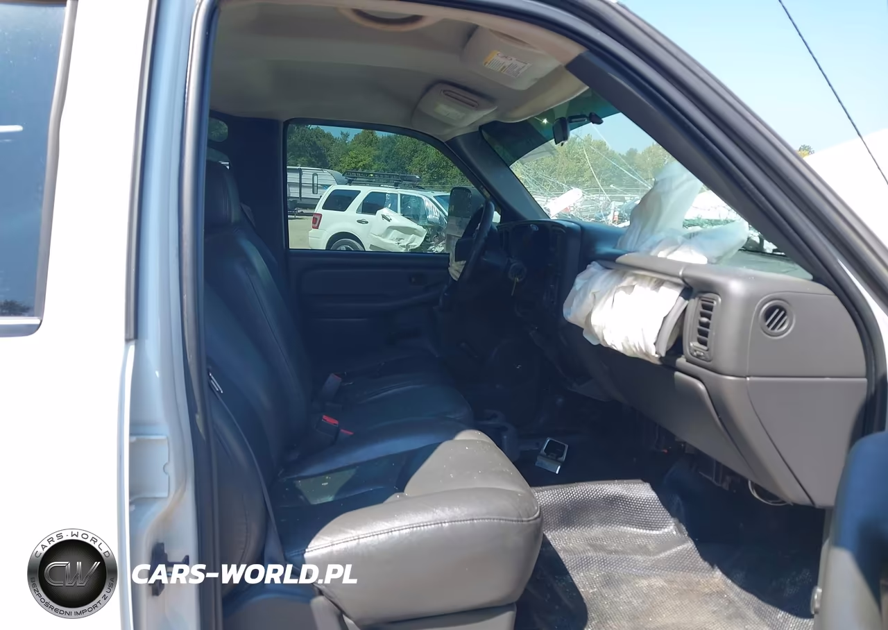 2003 Chevrolet Silverado 2500Hd VIN:1GCHK23UX3F104732 - 5