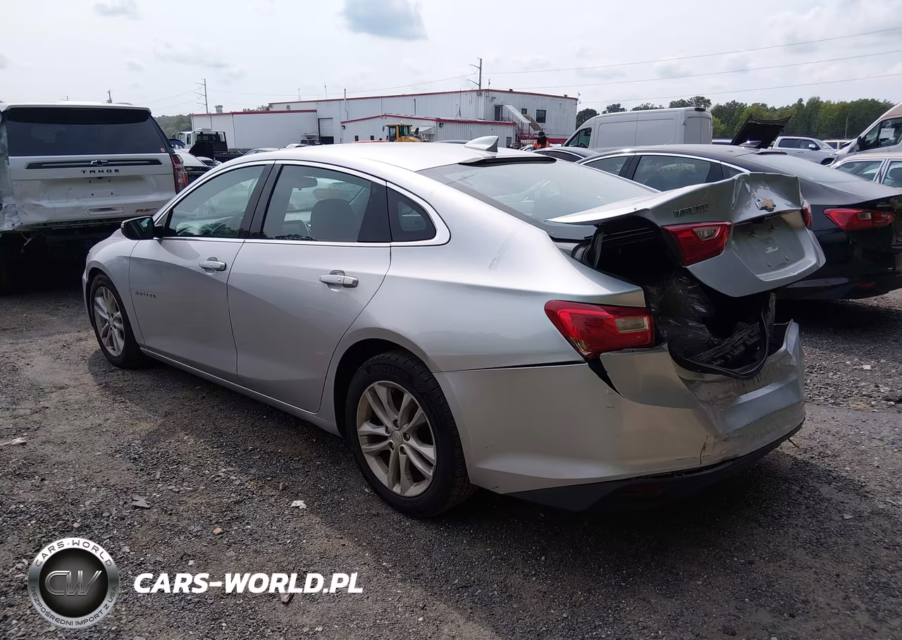 2018 Chevrolet Malibu Lt VIN:1G1ZD5ST3JF180923 - 3