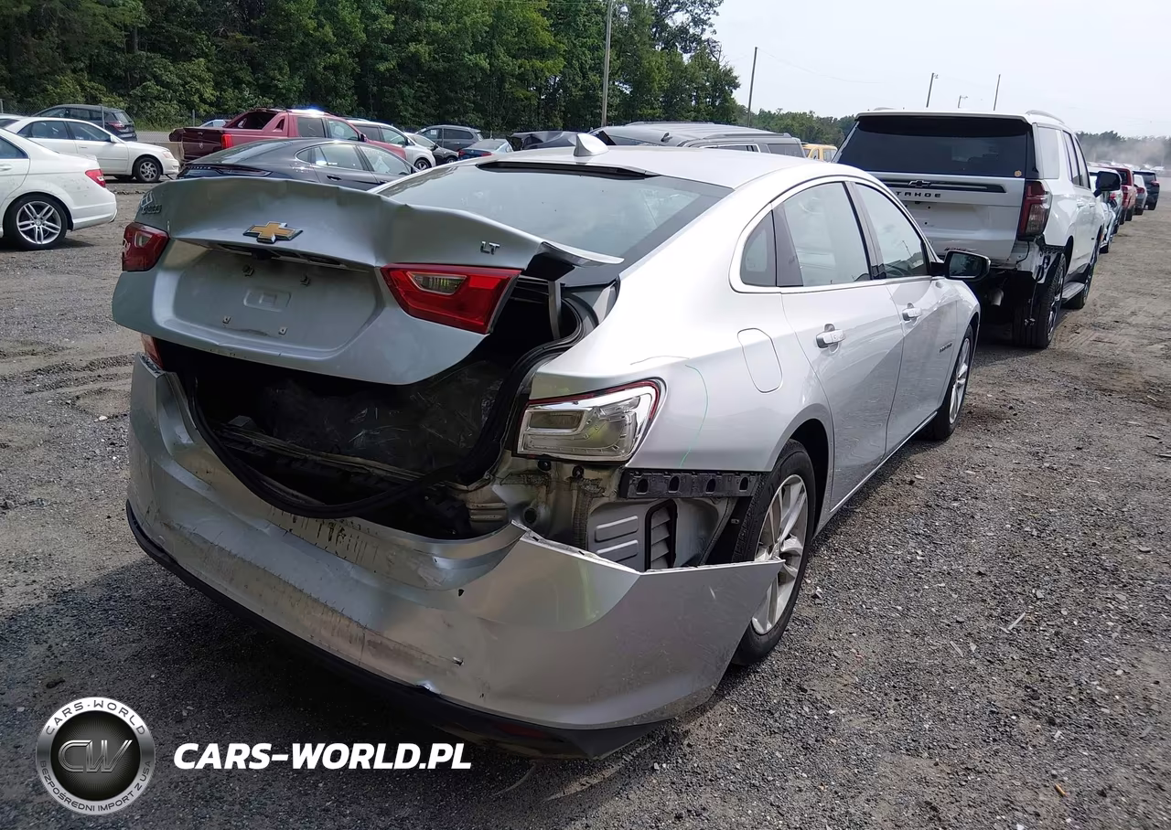 2018 Chevrolet Malibu Lt VIN:1G1ZD5ST3JF180923 - 4