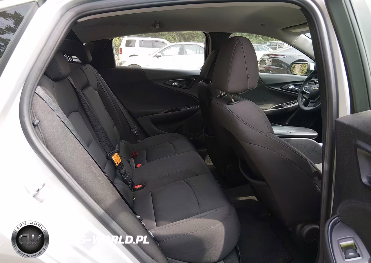 2018 Chevrolet Malibu Lt VIN:1G1ZD5ST3JF180923 - 8