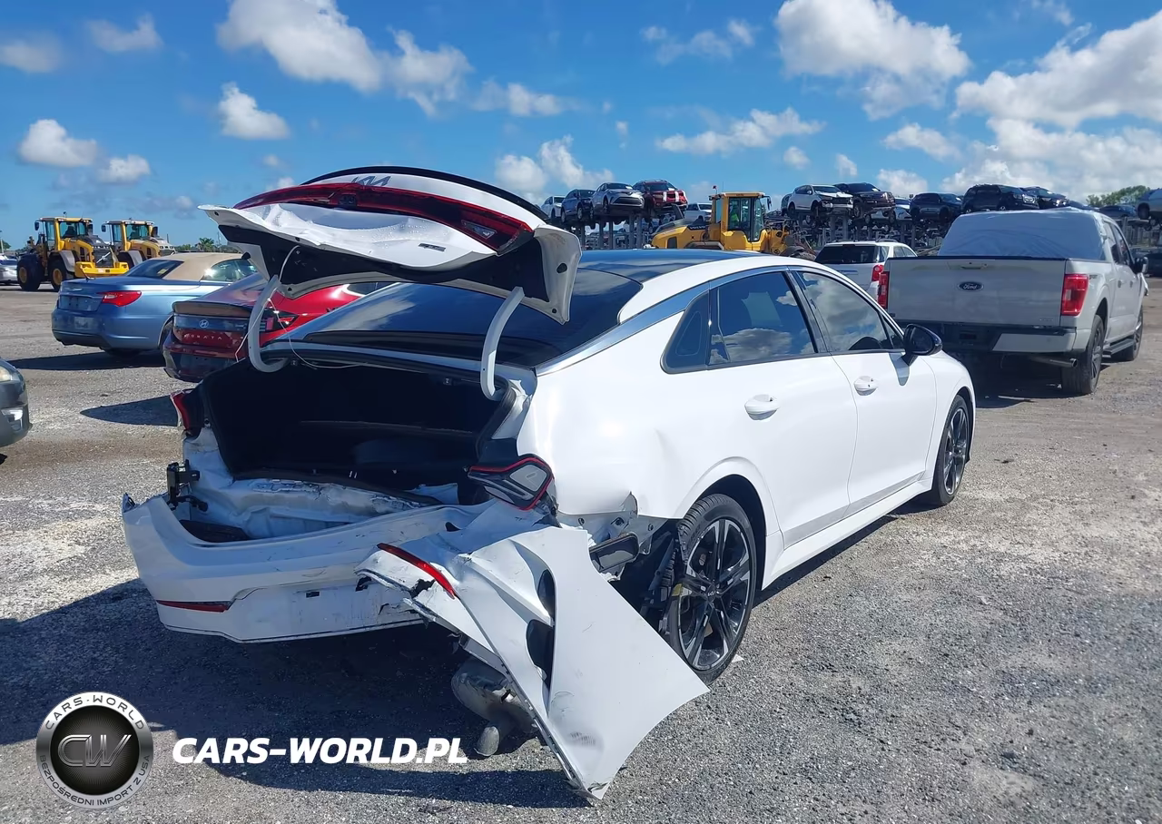 2023 Kia K5 Gt-Line VIN:5XXG64J20PG203614 - 4