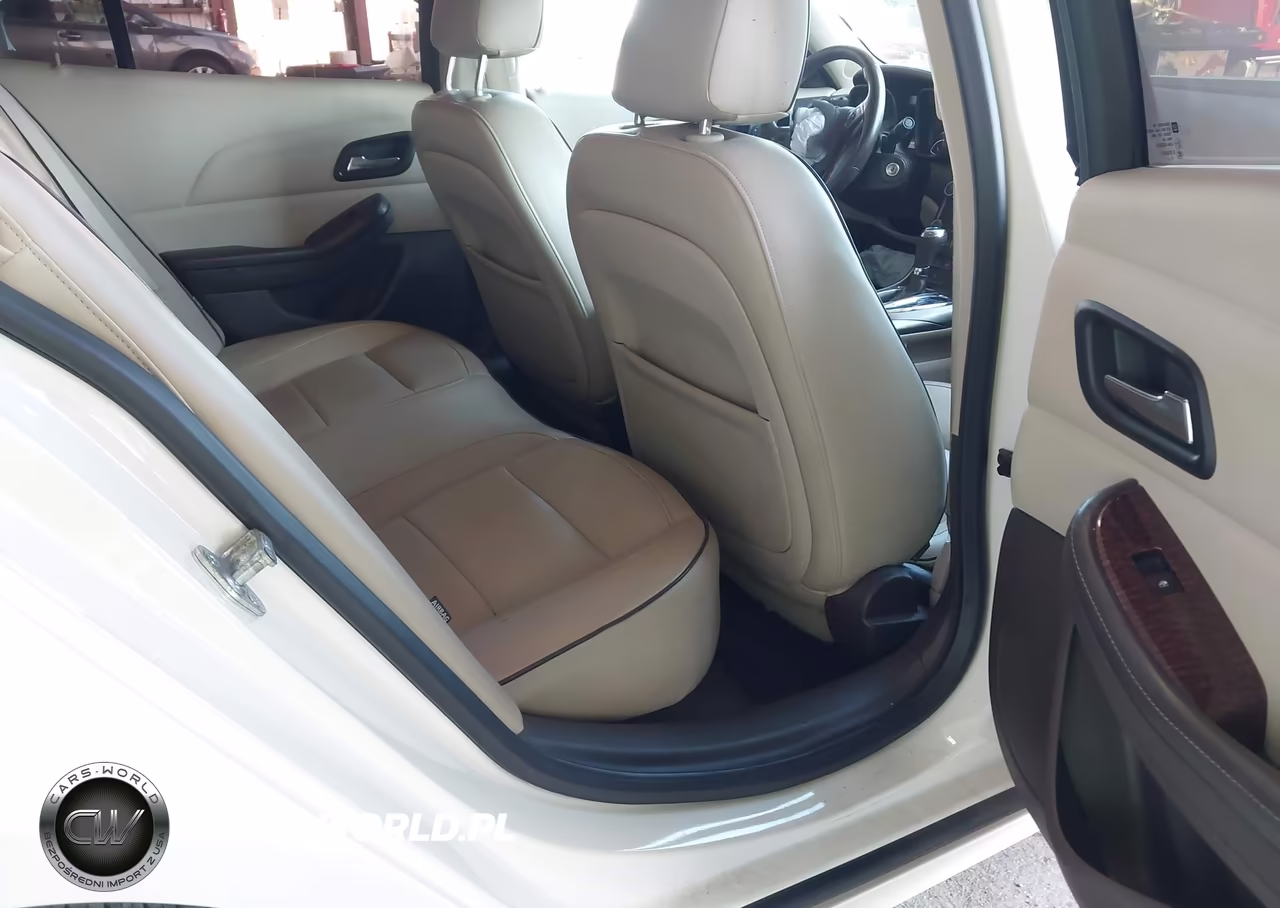 2013 Chevrolet Malibu Eco Premium Audio VIN:1G11F5SR1DF208833 - 8