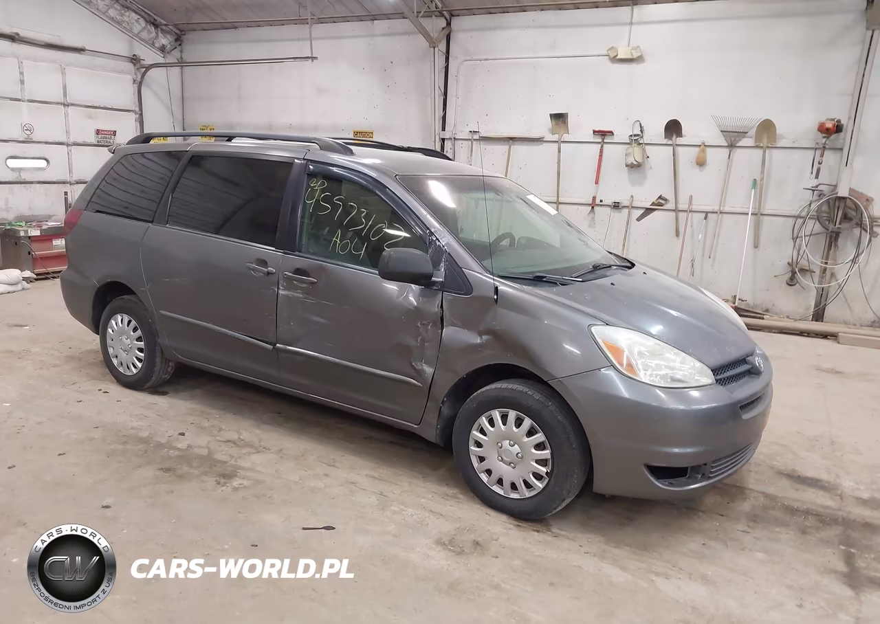 2004 Toyota Sienna Le