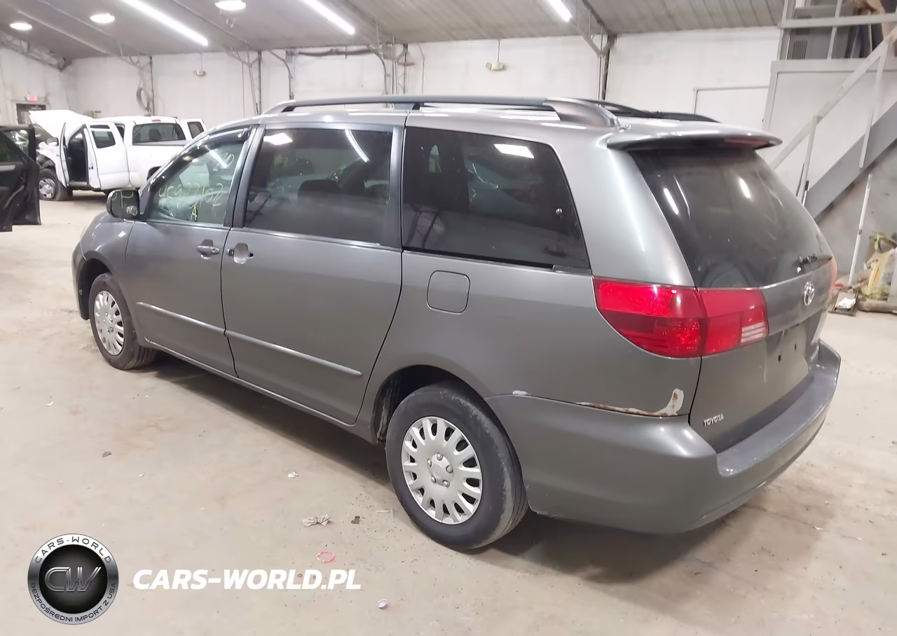 2004 Toyota Sienna Le VIN:5TDZA23C24S123470 - 3
