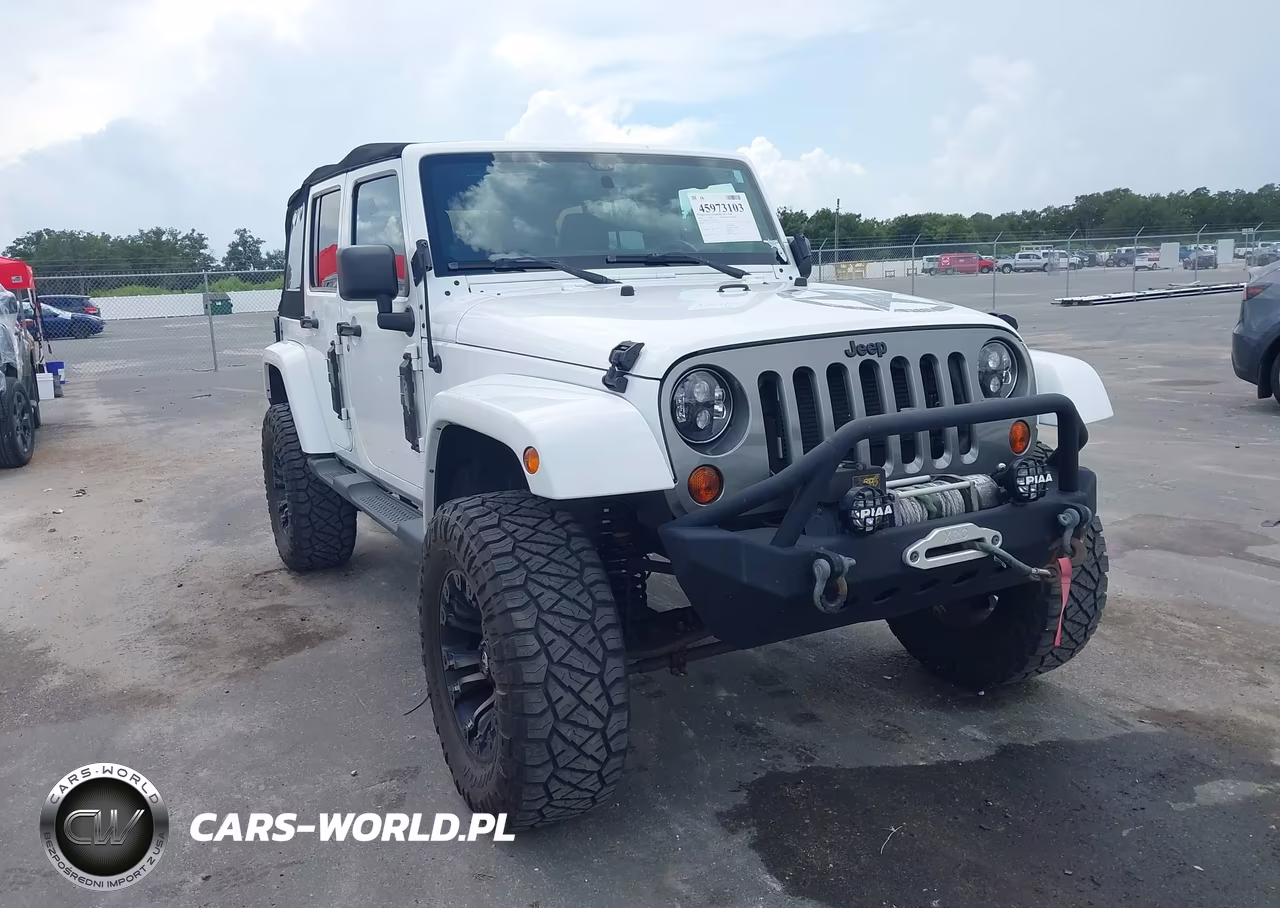 2013 Jeep Wrangler Unlimited Freedom Edition – zdjęcie 1 z 12