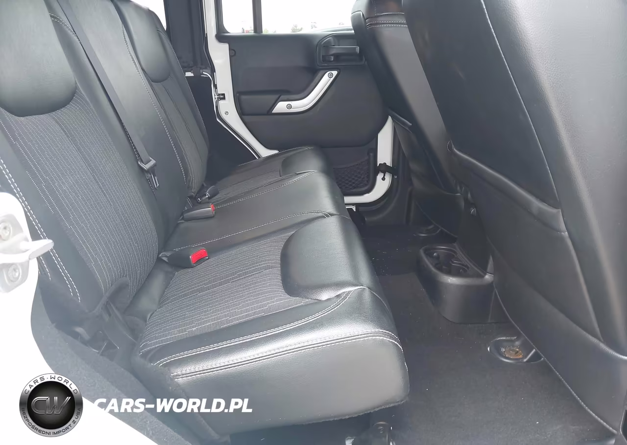 2013 Jeep Wrangler Unlimited Freedom Edition VIN:1C4BJWDG1DL586406 - 8