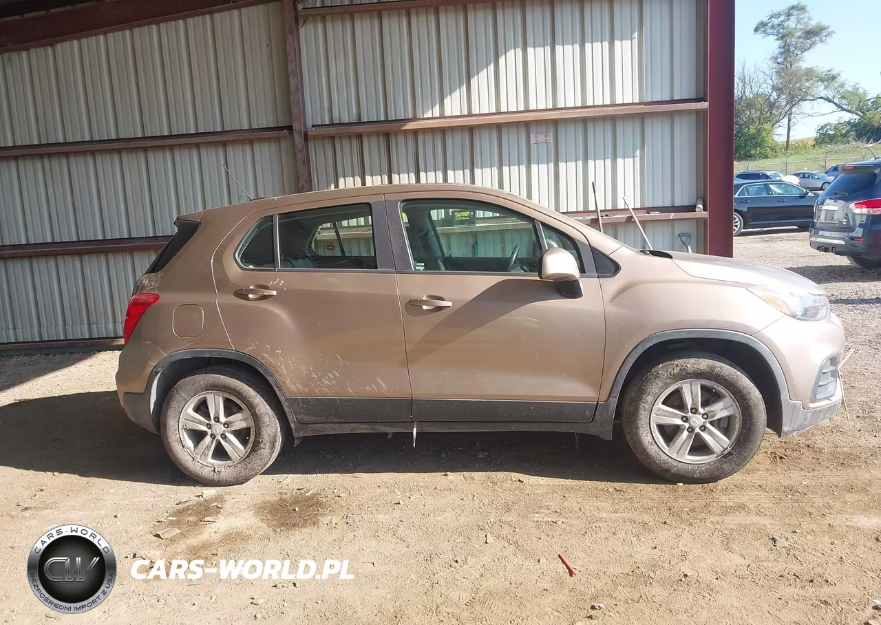2018 Chevrolet Trax Ls VIN:3GNCJNSBXJL252212 - 13
