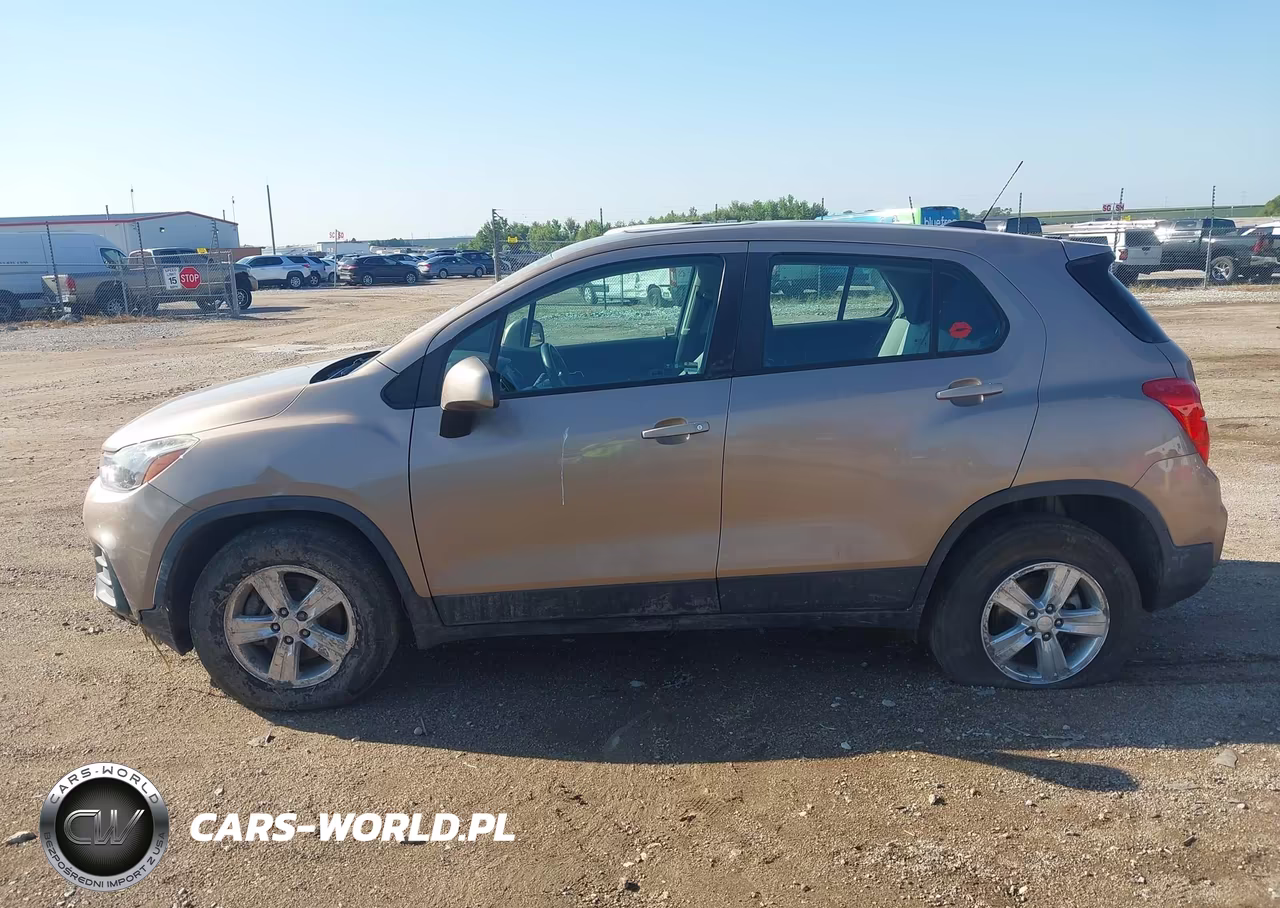 2018 Chevrolet Trax Ls VIN:3GNCJNSBXJL252212 - 14