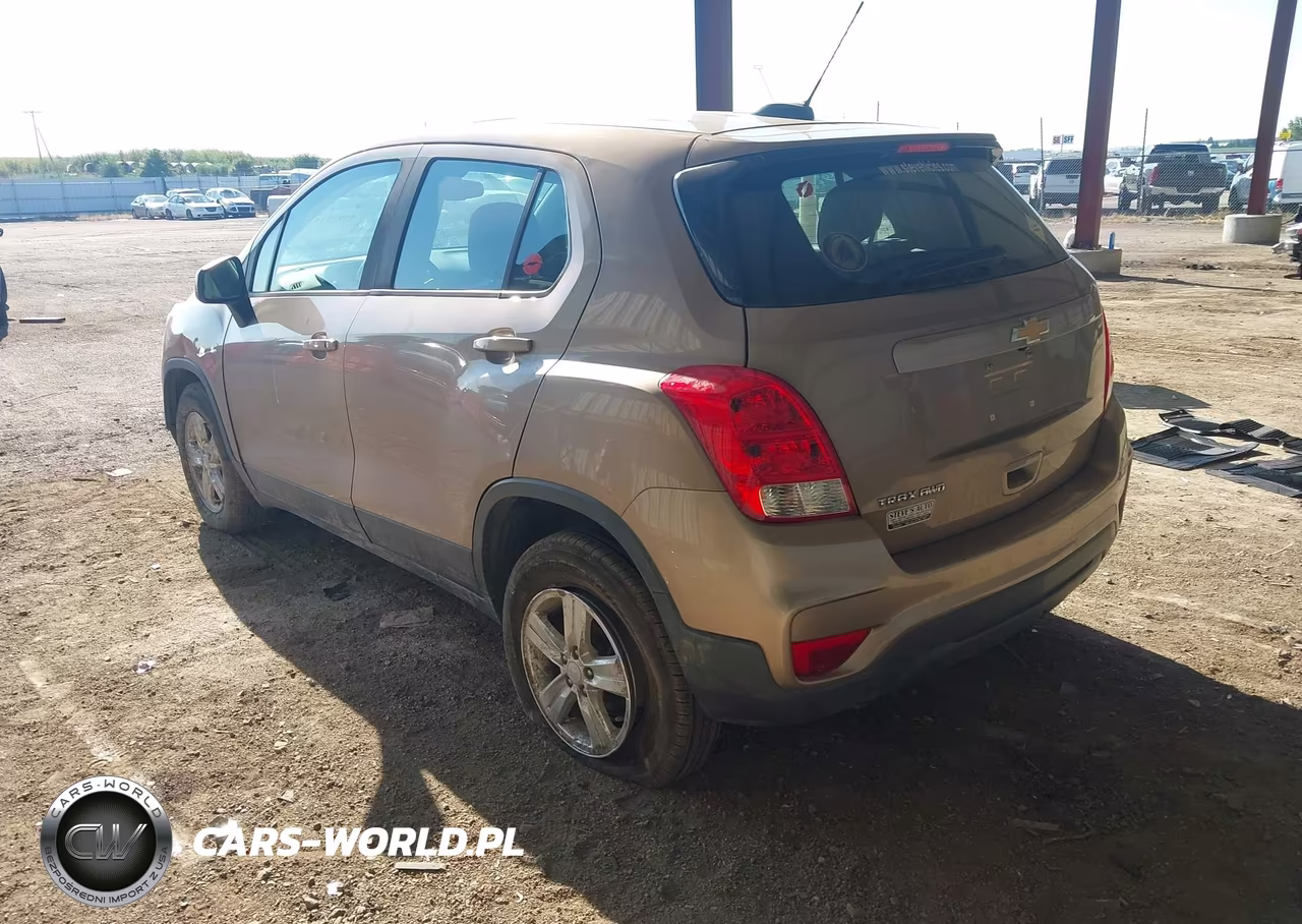 2018 Chevrolet Trax Ls VIN:3GNCJNSBXJL252212 - 3