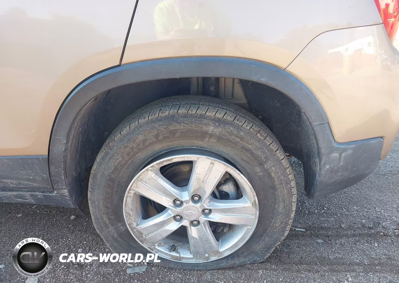2018 Chevrolet Trax Ls VIN:3GNCJNSBXJL252212 - 6