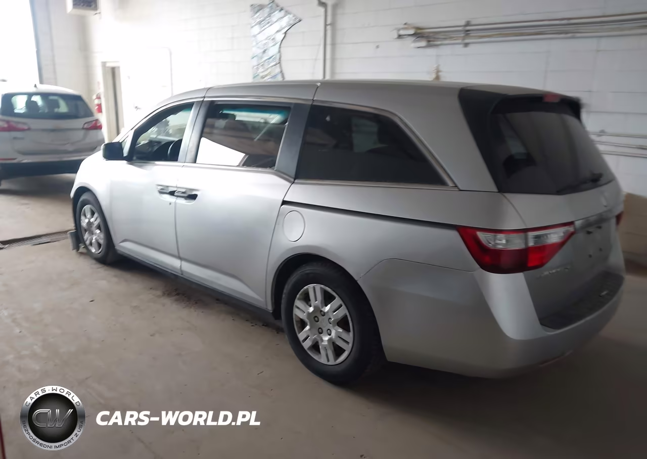 2013 Honda Odyssey Lx VIN:5FNRL5H26DB055660 - 3