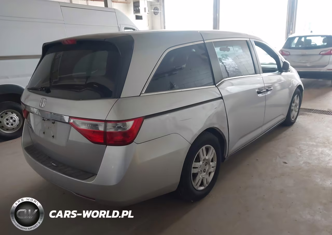 2013 Honda Odyssey Lx VIN:5FNRL5H26DB055660 - 4
