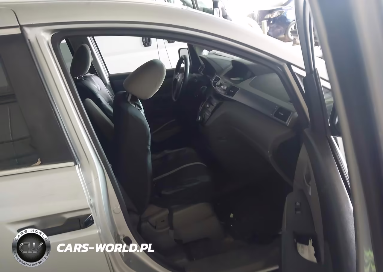 2013 Honda Odyssey Lx VIN:5FNRL5H26DB055660 - 5