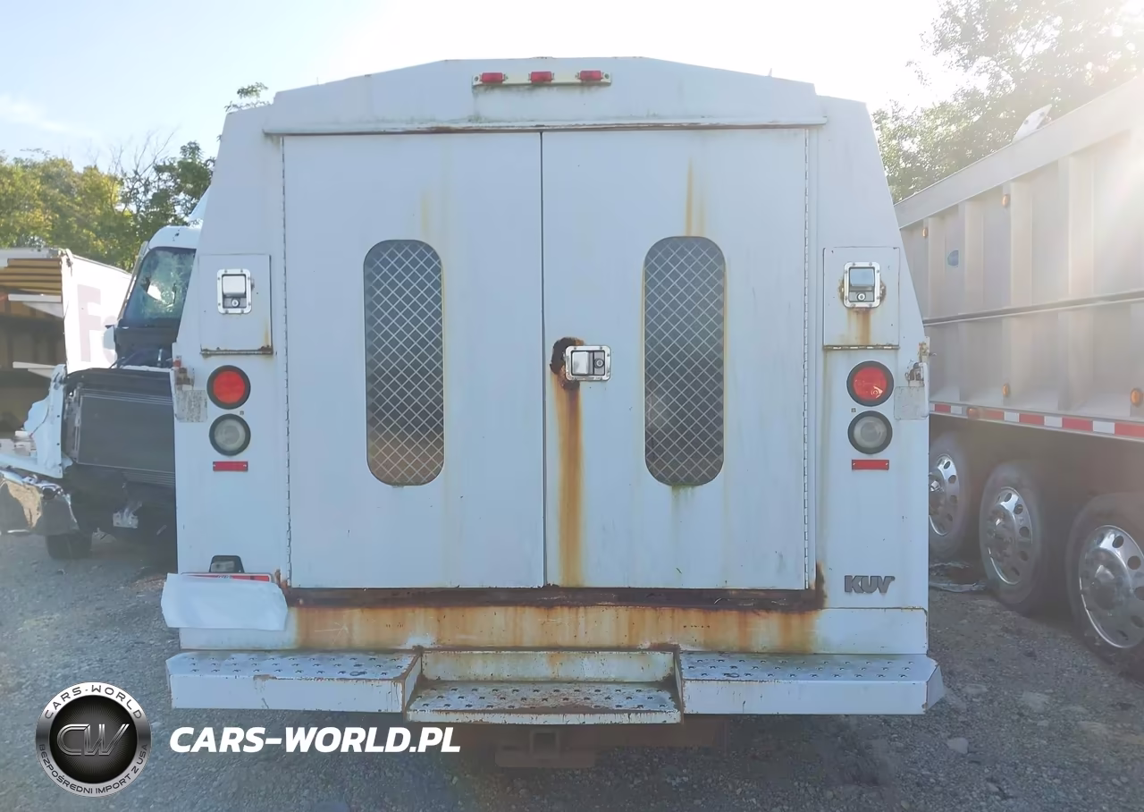 2006 Chevrolet Express Cutaway Work Van VIN:1GBJG312X61144468 - 15
