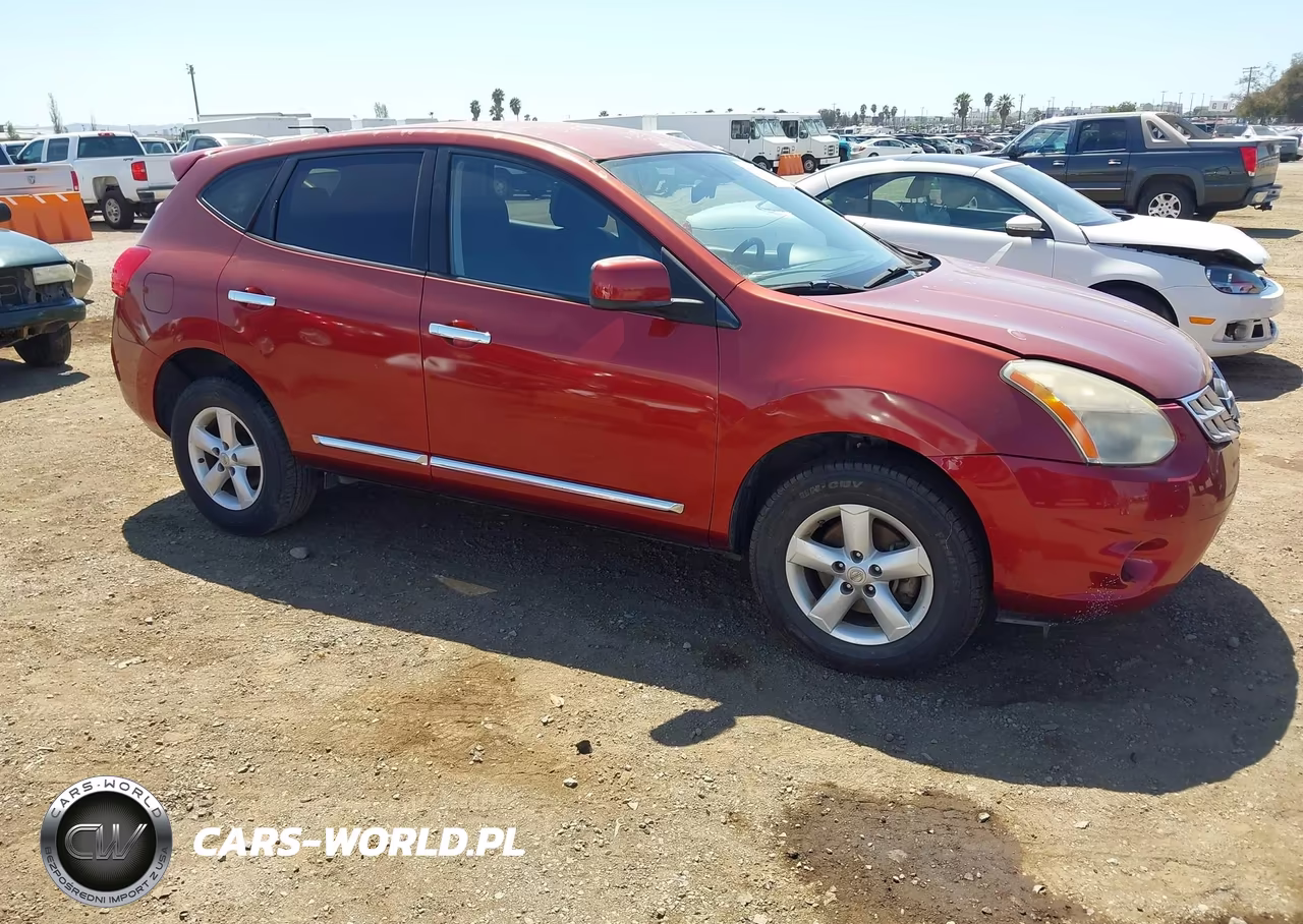 2013 Nissan Rogue S – zdjęcie 1 z 11