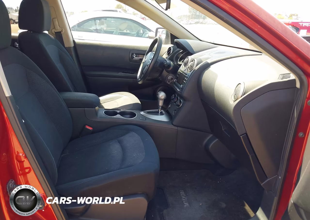 2013 Nissan Rogue S VIN:JN8AS5MT2DW543518 - 5