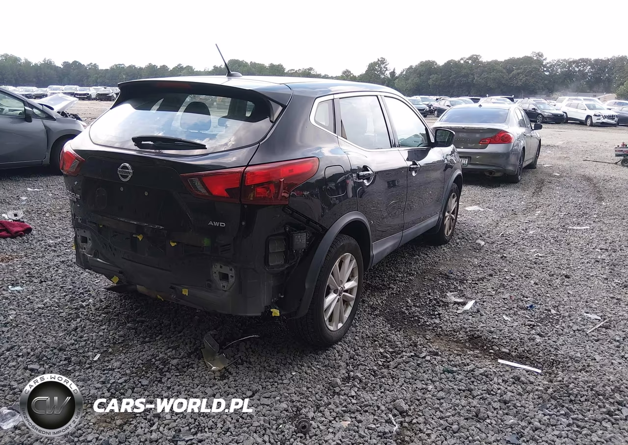 2019 Nissan Rogue Sport S VIN:JN1BJ1CR3KW340641 - 4