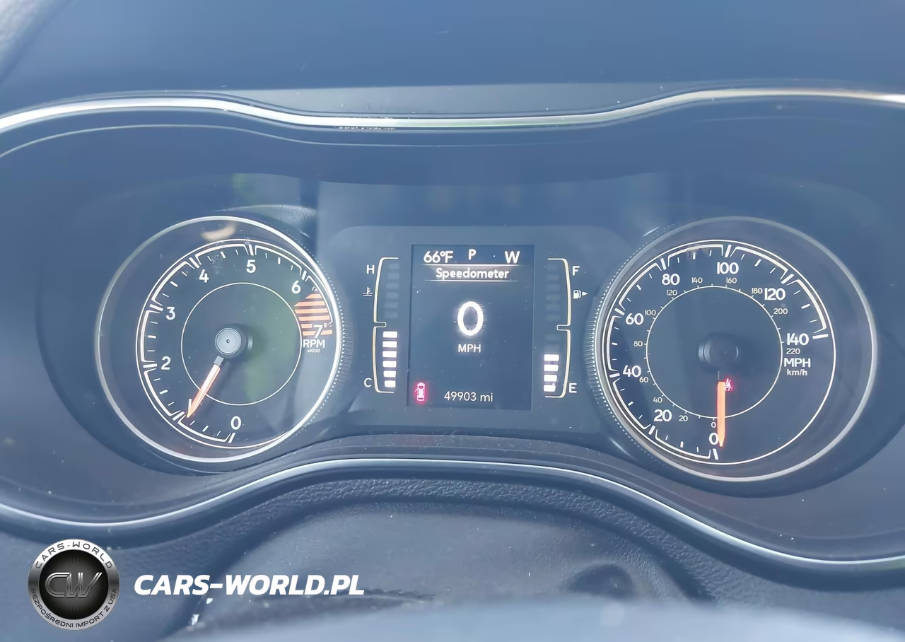 2019 Jeep Cherokee Latitude Plus 4X4 VIN:1C4PJMLB0KD398094 - 7