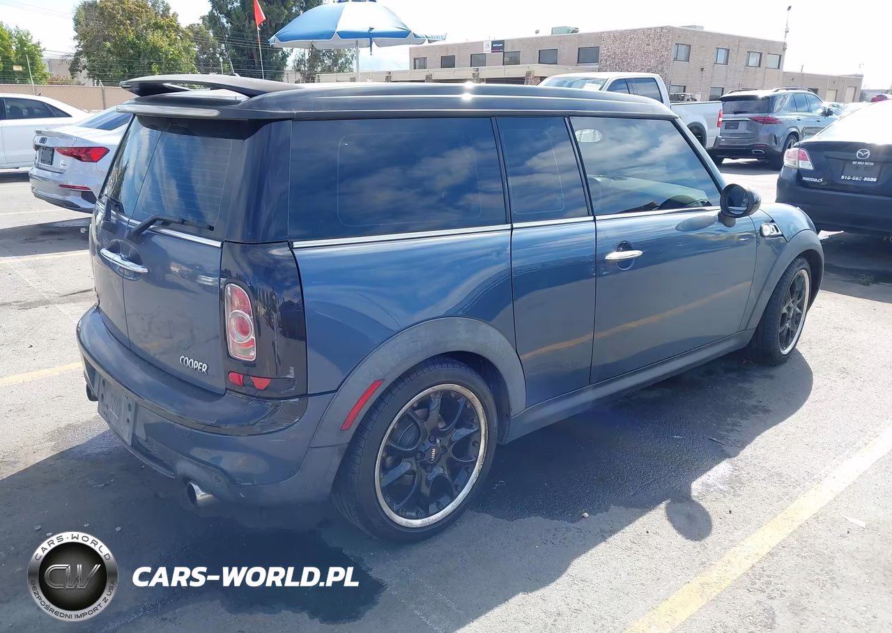 2011 Mini Cooper S Clubman VIN:WMWZG3C52BTY35978 - 4