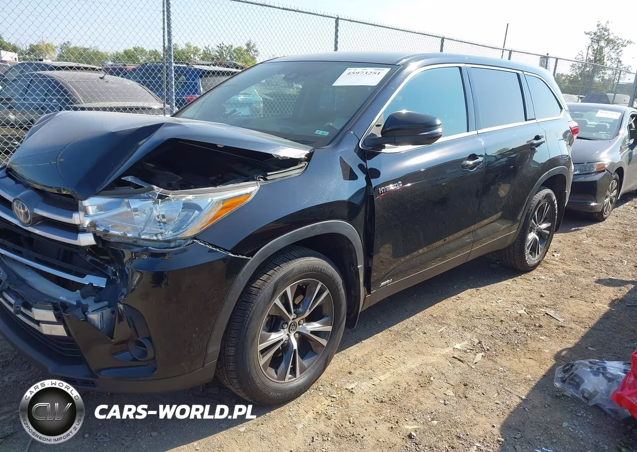 2019 Toyota Highlander Hybrid Le VIN:5TDBGRFH5KS068106 - 2