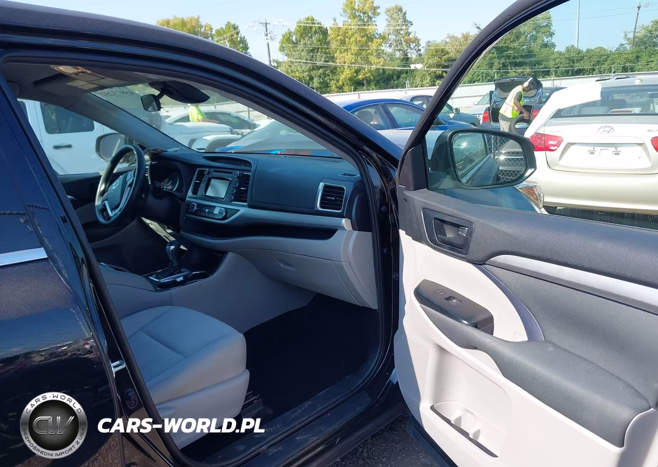 2019 Toyota Highlander Hybrid Le VIN:5TDBGRFH5KS068106 - 5