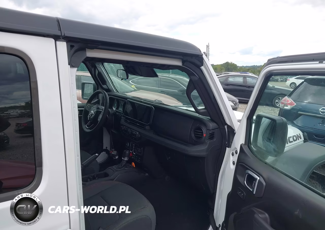 2025 Jeep Wrangler Rubicon VIN:1C4PJXFN4SW644396 - 5
