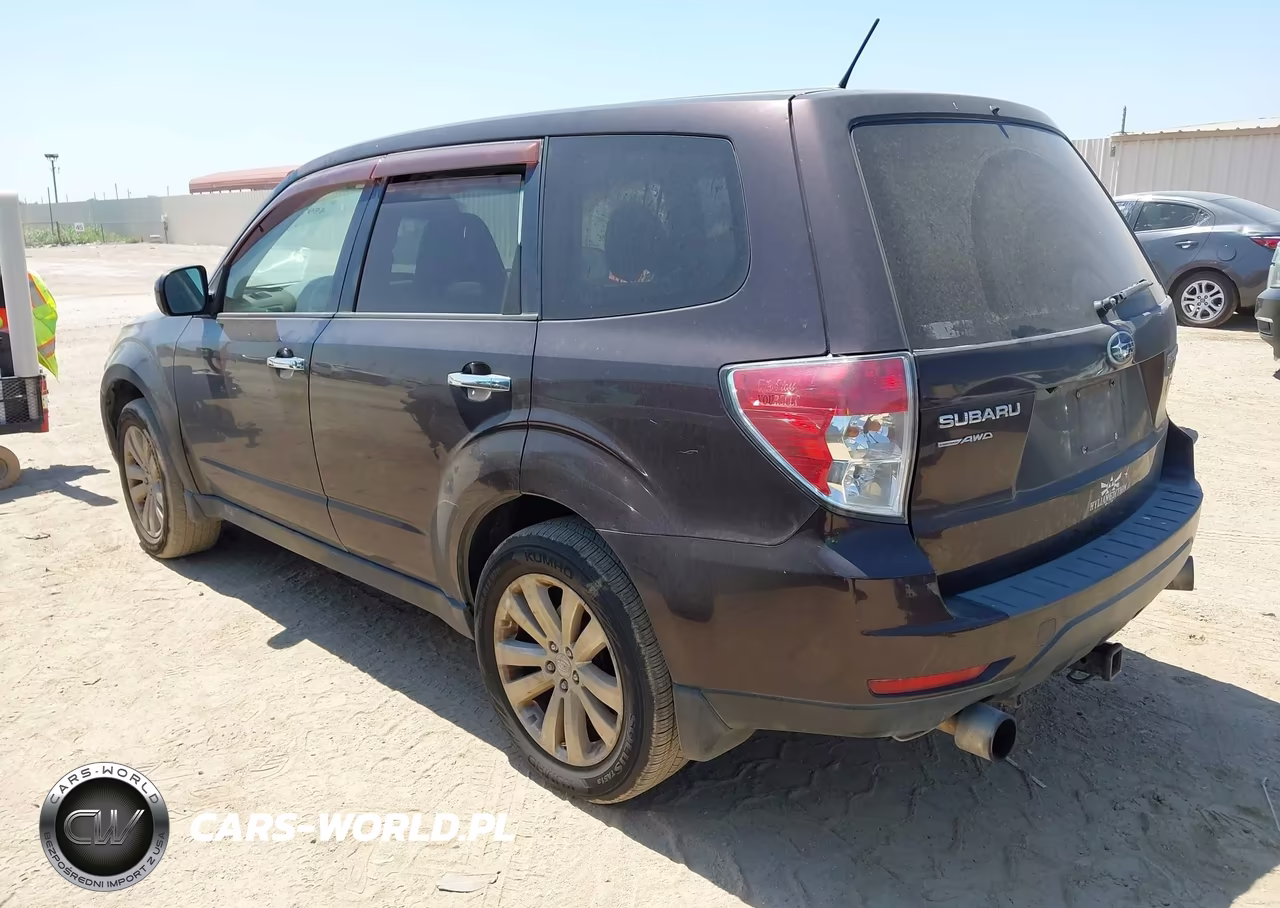 2013 Subaru Forester 2.5X Premium VIN:JF2SHADC0DH403772 - 3