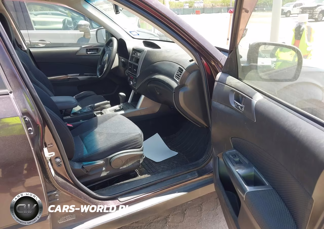 2013 Subaru Forester 2.5X Premium VIN:JF2SHADC0DH403772 - 5