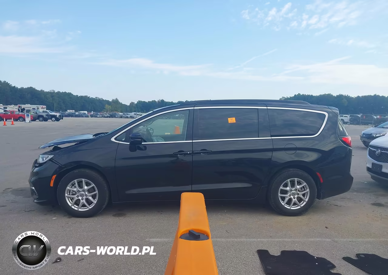 2022 Chrysler Pacifica Touring L VIN:2C4RC1BG1NR195408 - 14