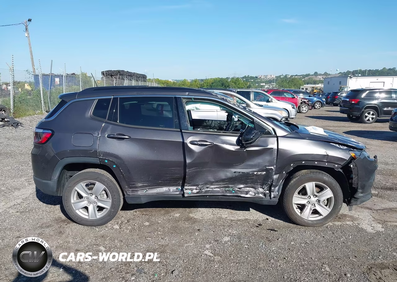 2022 Jeep Compass Latitude 4X4 VIN:3C4NJDBB8NT178757 - 13