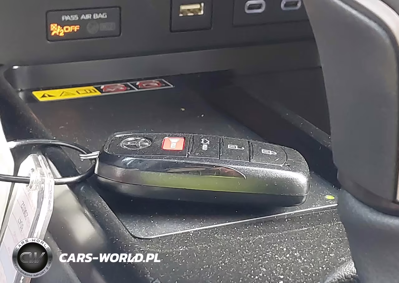 2026 Toyota Camry Se VIN:4T1DAACK8TU717482 - 11